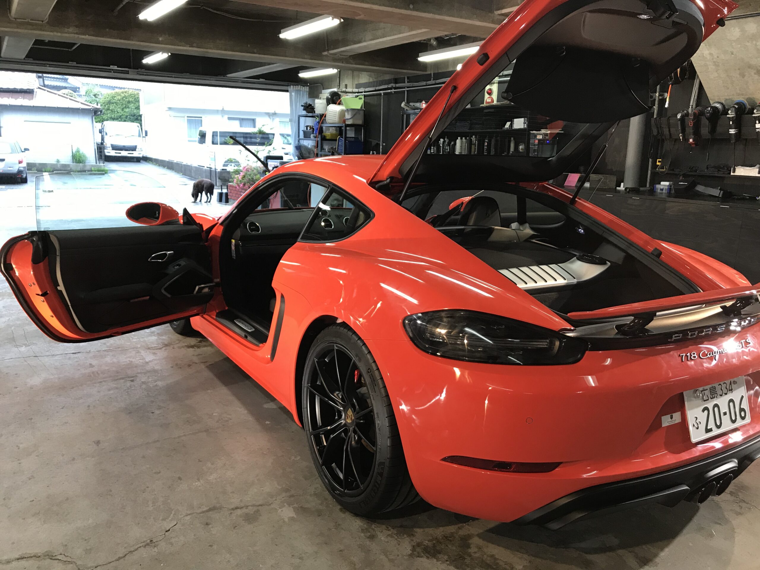 カーコーティング専門ショップ GARAGESHIN